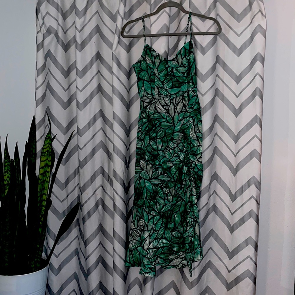 Lulu’s summer low back dress! Size small.